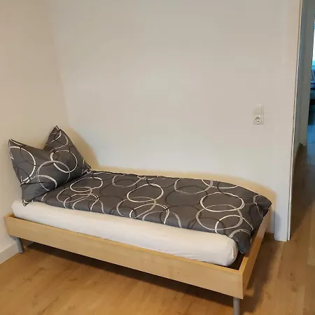 In With 3 Bedrooms 公寓 *